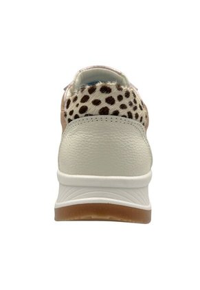 Tenis CUERO Mujer Deportivo Crema Bont Torino