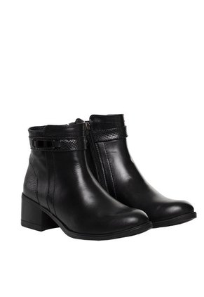 Botín Felisa Negro Bosi