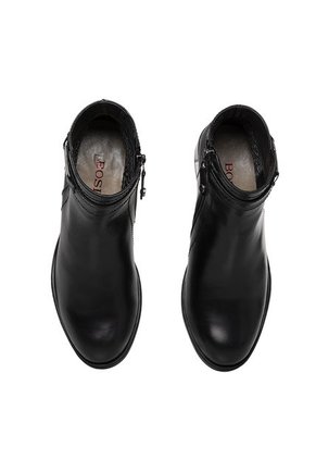 Botín Felisa Negro Bosi