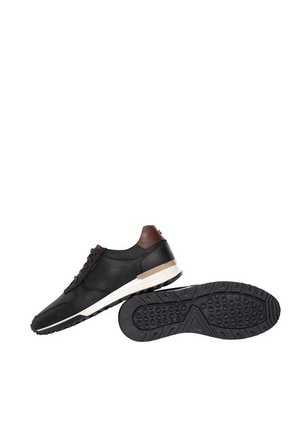 Zapato Casual Barrow Negro Bosi