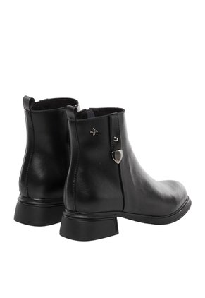 Botines Para Mujer Beryl Negro Bosi