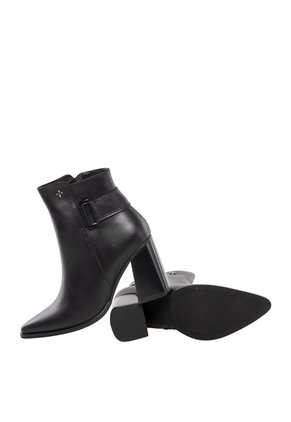 Botines Para Mujer Yadin Negro Bosi