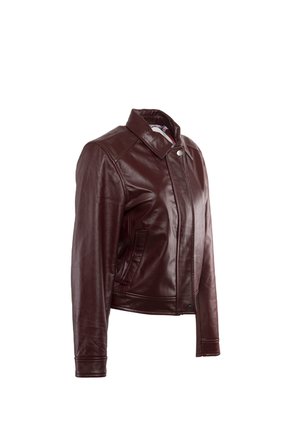 Chaqueta Para Mujer Fiorela Vinotinto Bosi
