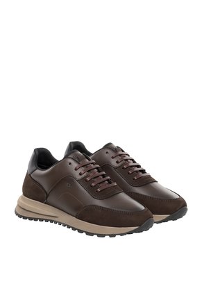 Zapatos Casuales Para Hombre Aron Cafe Bosi