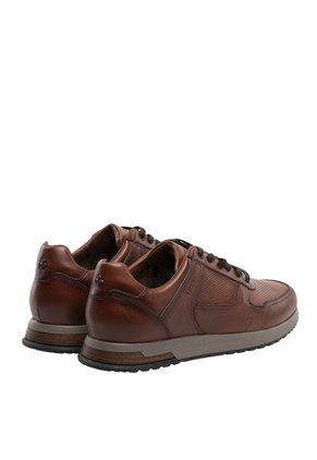 Zapatos Casuales Para Hombre Oregon Miel Bosi