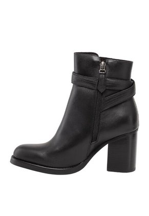 Botines Para Mujer Capena Negro Bosi