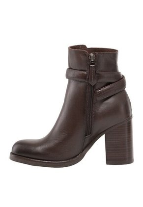 Botines Para Mujer Capena Cafe Bosi