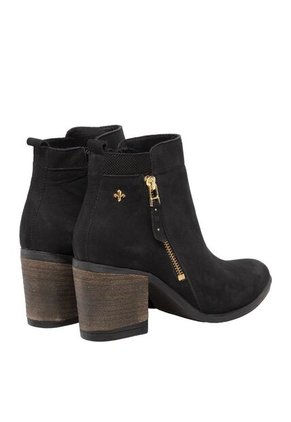 Botines Para Mujer Giulia Negro Bosi