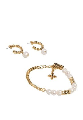 Kit De Pulsera Y Aretes Para Mujer Marche Oro Bosi