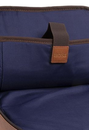 Morral En Cuero Para Hombre Filipo Miel Bosi