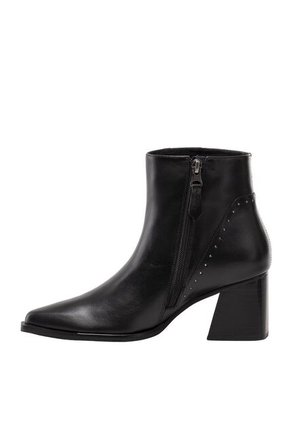 Botines Para Mujer Eboni Negro Bosi
