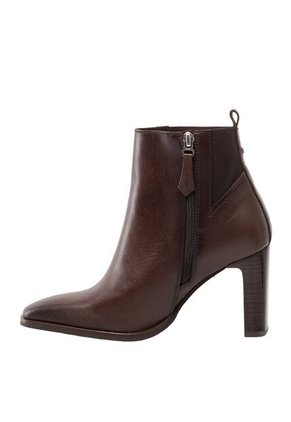 Botines Para Mujer Erin Canela Bosi