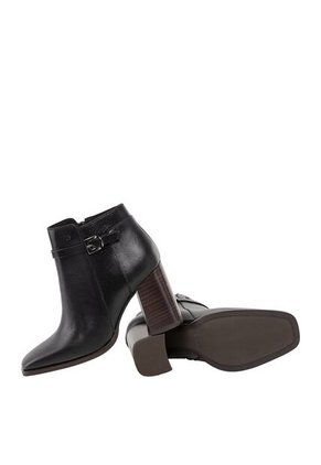 Botines Para Mujer Binti Negro Bosi