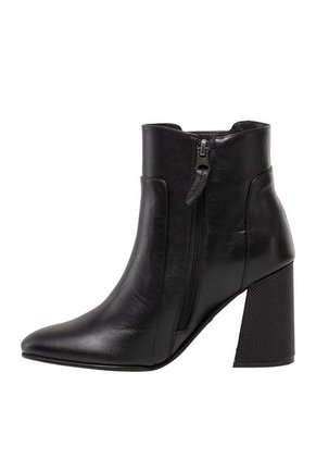Botines Para Mujer Naia Negro Bosi