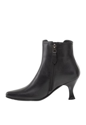 Botines Para Mujer Amaya Negro Bosi