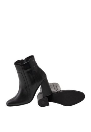 Botines Para Mujer Naia Negro Bosi