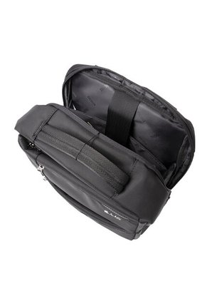 Morral En Textil Para Hombre Jordi Negro Bosi