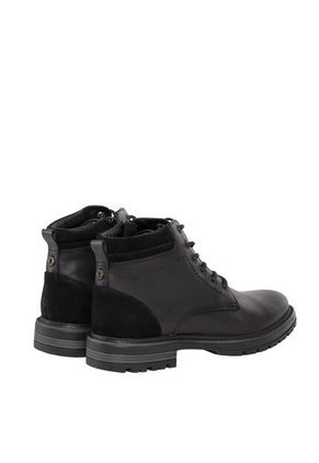 Botas Para Hombre Travis Negro Bosi