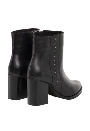 Botines Para Mujer Alannis Negro Bosi
