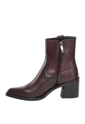 Botines Para Mujer Canelli Vinotinto Bosi