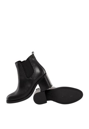 Botines Para Mujer Varzi Negro Bosi