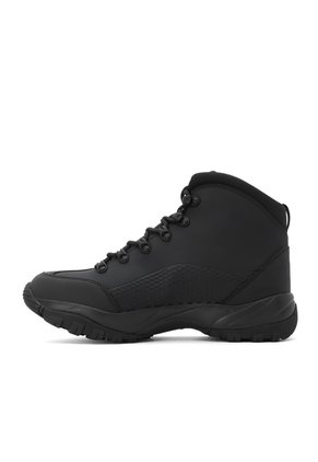 BOTAS BRAHMA HOMBRE HQ3799 Talla 42