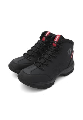BOTAS BRAHMA HOMBRE HQ3799 Talla 42