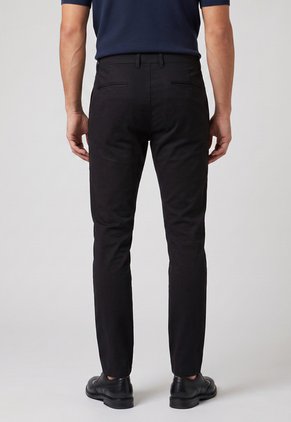 Pantalón Chino Brooksfield Slim Fit Negro