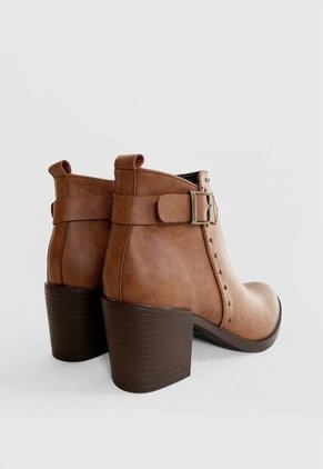 Bota MIEL BULL TERRIER BONNIEE