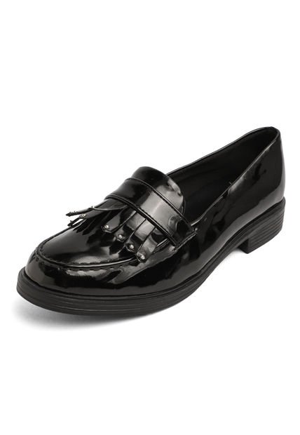 ZAPATO NEGRO CHAROL CON FLECOS DIANE