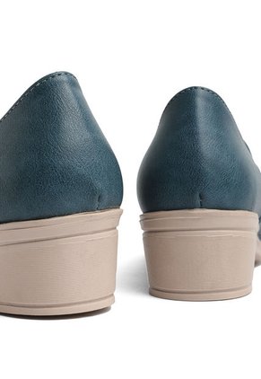 ZAPATO AZUL TURQUEZA DE AMARRAR DERLY