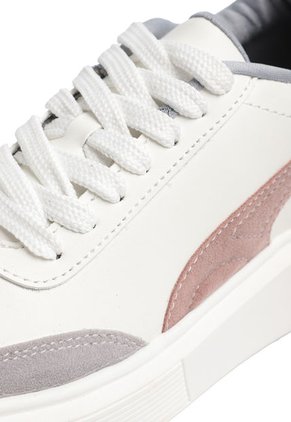 TENIS BLANCOS CON GRIS Y ROSADO ZAHARAG