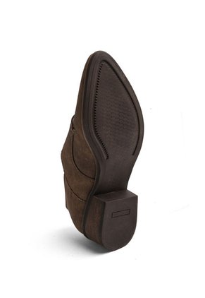 ZAPATO VERDE DE AMARRAR DERLY