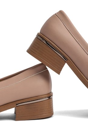 ZAPATO MAQUILLAJE CON HERRAJE CORANNY