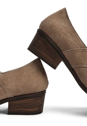 ZAPATO ARENA DE AMARRAR DERLY