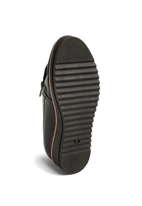 MOCASIN NEGRO CHAROL CON HERRAJE BRIELLEE