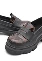 MOCASIN NEGRO CON CHAROL ANIMAL PRINT BULLTERRIER DALIS de BULL TERRIER
