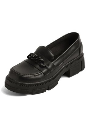 MOCASIN NEGRO CON HERRAJE NEGRO BRIGITTE