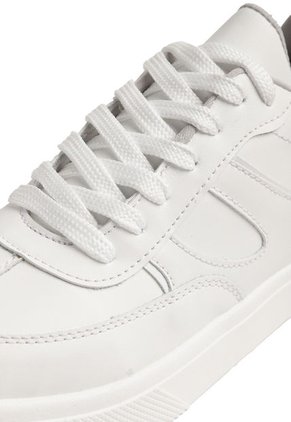 TENIS BLANCOS ELLIZ