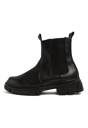 BOTA NEGRA DOMINIC