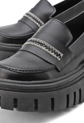 DARCI BULL TERRIER NEGRO CON HEBILLA