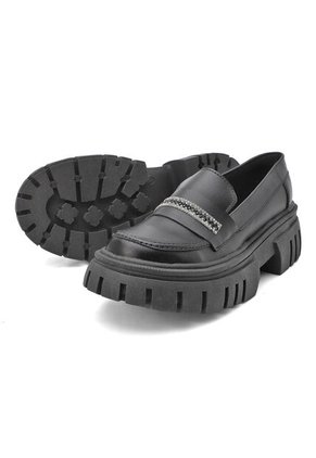 DARCI BULL TERRIER NEGRO CON HEBILLA