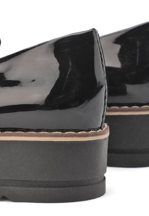 MOCASIN DIANA BULL TERRIER NEGRO CHAROL CON FLECOS