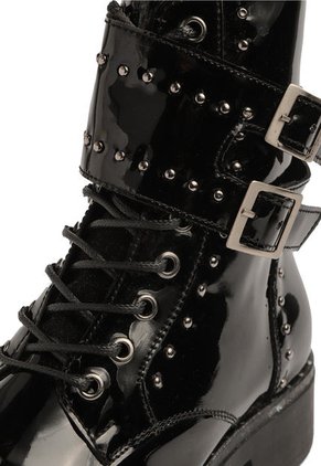 BOTA NEGRO CHAROL CON TACHES BROOKE