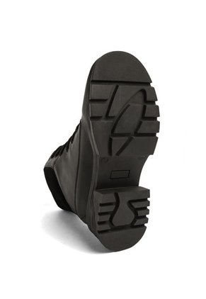 BOTIN NEGRO DE AMARRAR BRISHLOW