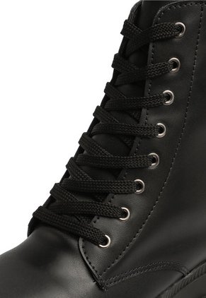 BOTA NEGRA DE AMARRAR BRISAN