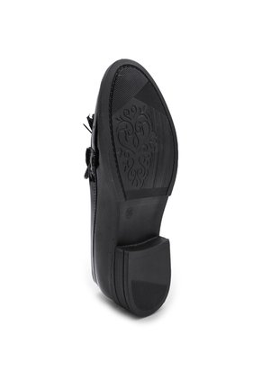 ZAPATO NEGRO CON FLECOS BULL TERRIER CORALY
