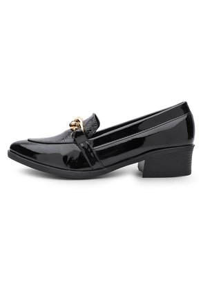 ZAPATO COOBA CON HERRAJE FABIANA