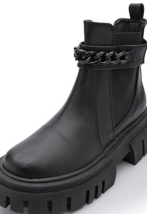 BOTIN NEGRO CON RESORTE Y HERRAJE TIFFANY