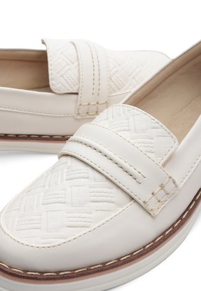 ZAPATO BEIGE REPUJADO BULL TERRIER DOMENICA